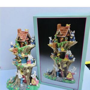 Tree house Bunny Rabit 12" high Resin Display Statue Figurine Easter Decor